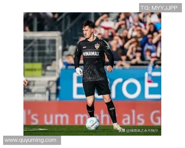 克罗斯:从中场指挥官到足球战术革新者的辉煌历程与影响 克罗斯:从中场指挥官到足球战术革新者的辉煌历程与影响